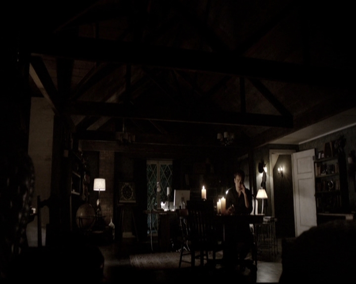 VampireDiariesWorld-dot-nl_6x20IdLeaveMyHappyHomeForYou0318.jpg