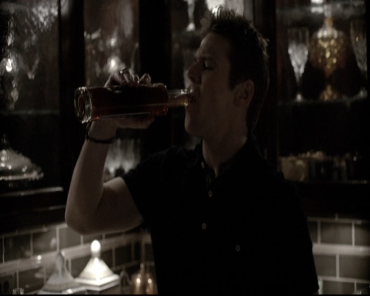 VampireDiariesWorld-dot-nl_6x20IdLeaveMyHappyHomeForYou0525.jpg