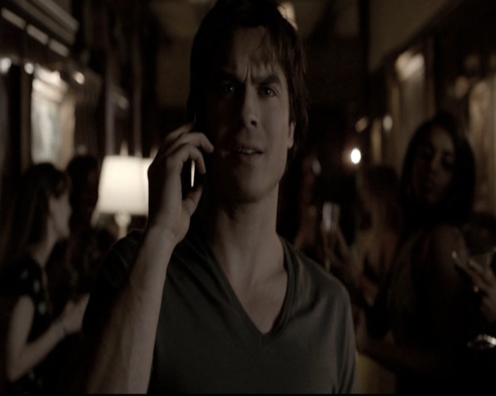 VampireDiariesWorld-dot-nl_6x20IdLeaveMyHappyHomeForYou0618.jpg