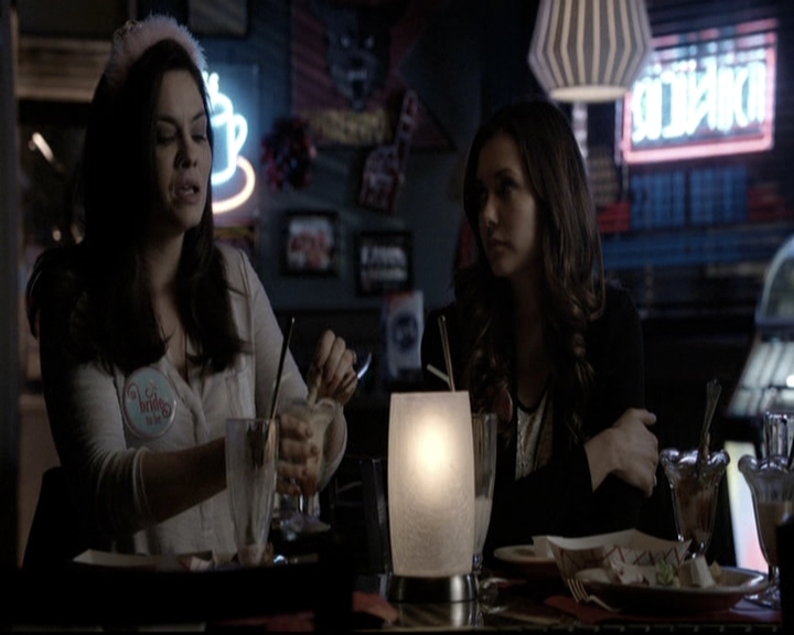 VampireDiariesWorld-dot-nl_6x20IdLeaveMyHappyHomeForYou0736.jpg