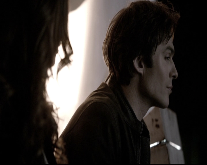 VampireDiariesWorld-dot-nl_6x20IdLeaveMyHappyHomeForYou0979.jpg