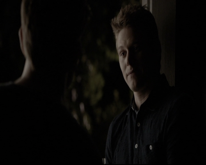 VampireDiariesWorld-dot-nl_6x20IdLeaveMyHappyHomeForYou1066.jpg