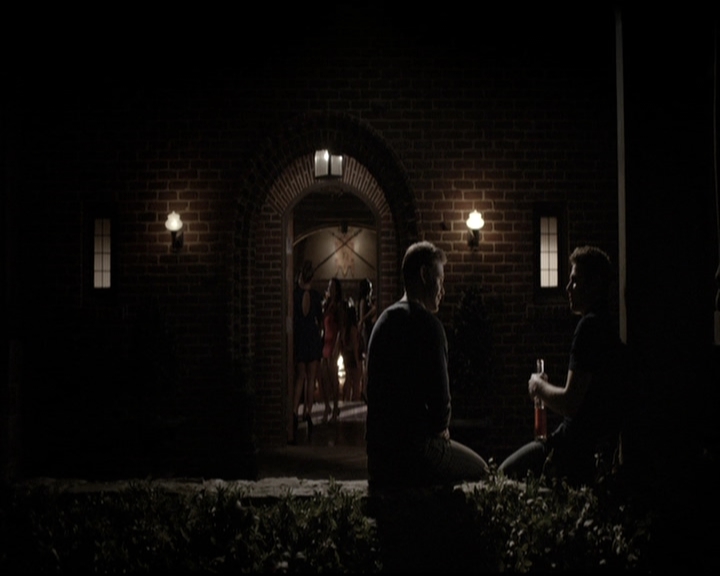 VampireDiariesWorld-dot-nl_6x20IdLeaveMyHappyHomeForYou1067.jpg