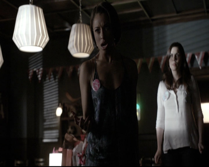 VampireDiariesWorld-dot-nl_6x20IdLeaveMyHappyHomeForYou1217.jpg