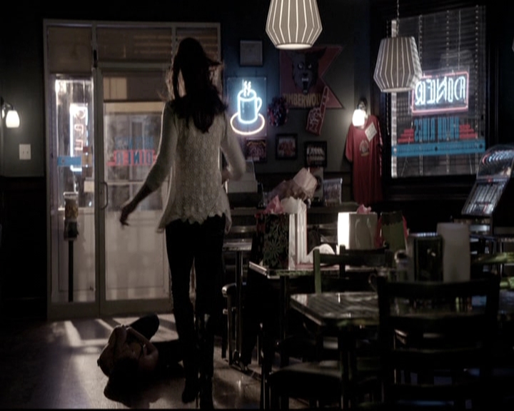 VampireDiariesWorld-dot-nl_6x20IdLeaveMyHappyHomeForYou1264.jpg