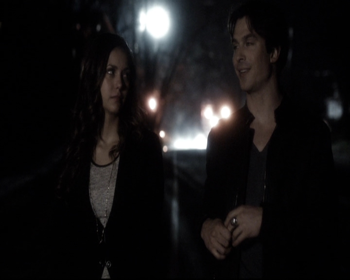 VampireDiariesWorld-dot-nl_6x20IdLeaveMyHappyHomeForYou1290.jpg