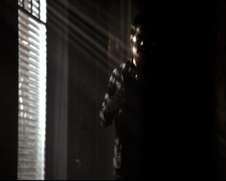 VampireDiariesWorld-dot-nl_6x20IdLeaveMyHappyHomeForYou1564.jpg