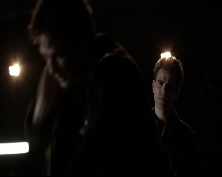 VampireDiariesWorld-dot-nl_6x20IdLeaveMyHappyHomeForYou1749.jpg