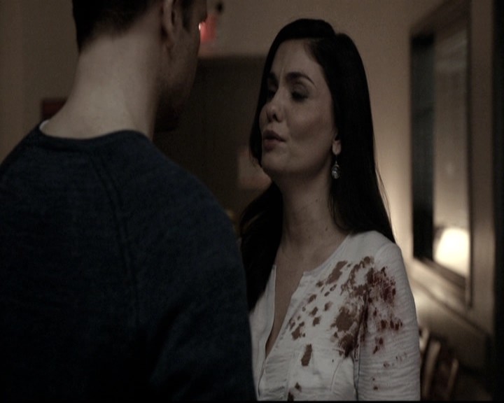 VampireDiariesWorld-dot-nl_6x20IdLeaveMyHappyHomeForYou1925.jpg