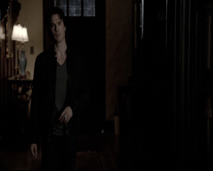 VampireDiariesWorld-dot-nl_6x20IdLeaveMyHappyHomeForYou1986.jpg