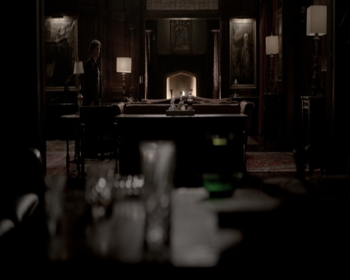 VampireDiariesWorld-dot-nl_6x20IdLeaveMyHappyHomeForYou2092.jpg