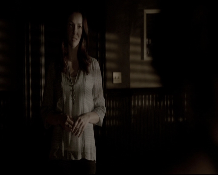 VampireDiariesWorld-dot-nl_6x21IllWedYouInTheGoldenSummertime0051.jpg