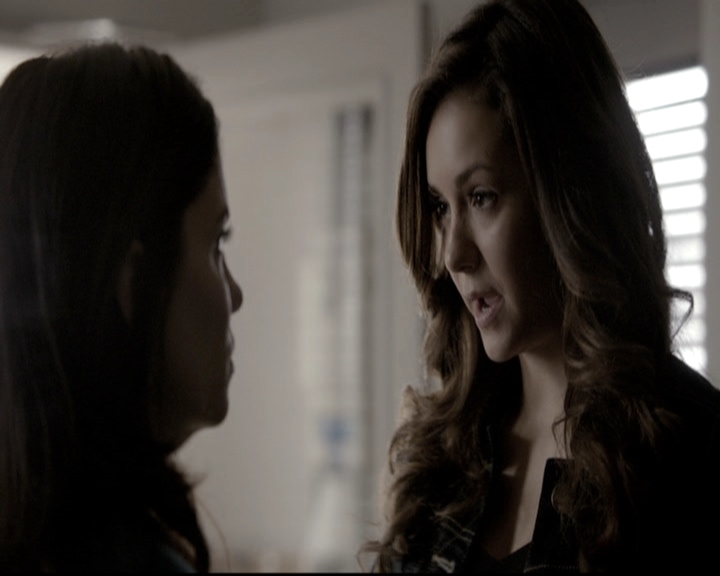 VampireDiariesWorld-dot-nl_6x21IllWedYouInTheGoldenSummertime0912.jpg