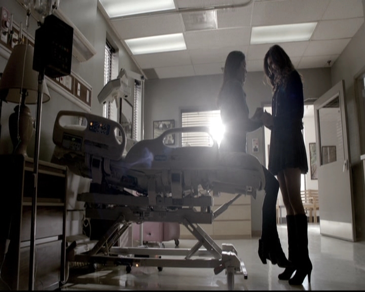 VampireDiariesWorld-dot-nl_6x21IllWedYouInTheGoldenSummertime0923.jpg