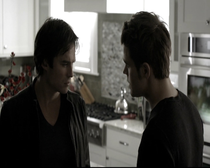 VampireDiariesWorld-dot-nl_6x21IllWedYouInTheGoldenSummertime1368.jpg