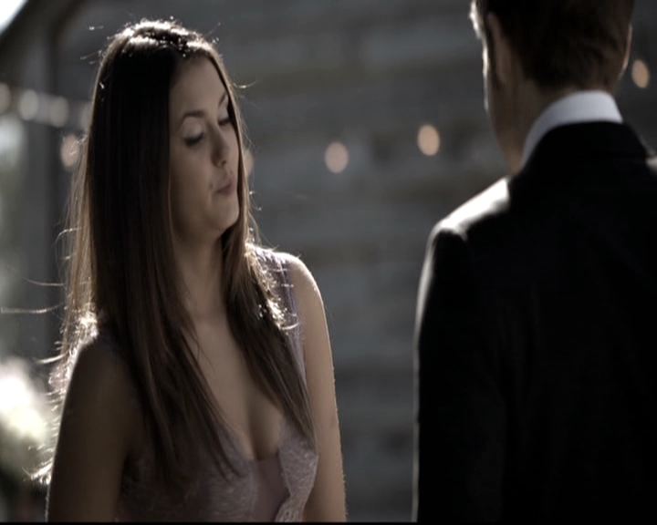 VampireDiariesWorld-dot-nl_6x21IllWedYouInTheGoldenSummertime1409.jpg