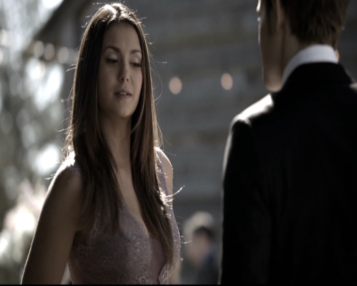 VampireDiariesWorld-dot-nl_6x21IllWedYouInTheGoldenSummertime1411.jpg