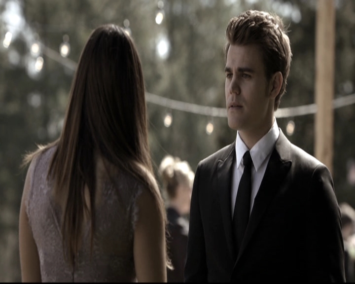 VampireDiariesWorld-dot-nl_6x21IllWedYouInTheGoldenSummertime1412.jpg