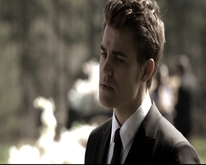 VampireDiariesWorld-dot-nl_6x21IllWedYouInTheGoldenSummertime1429.jpg