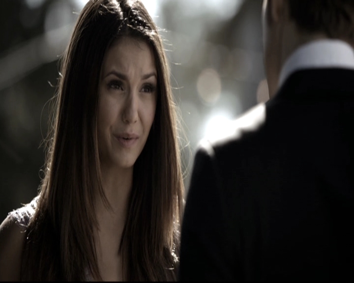 VampireDiariesWorld-dot-nl_6x21IllWedYouInTheGoldenSummertime1432.jpg