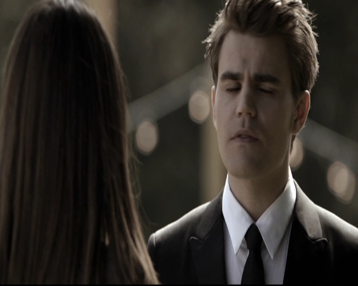 VampireDiariesWorld-dot-nl_6x21IllWedYouInTheGoldenSummertime1434.jpg