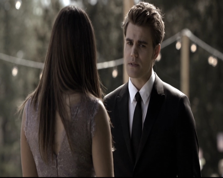 VampireDiariesWorld-dot-nl_6x21IllWedYouInTheGoldenSummertime1438.jpg