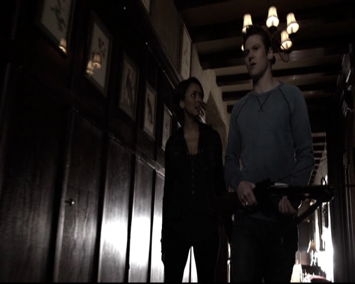 VampireDiariesWorld-dot-nl_6x21IllWedYouInTheGoldenSummertime1484.jpg