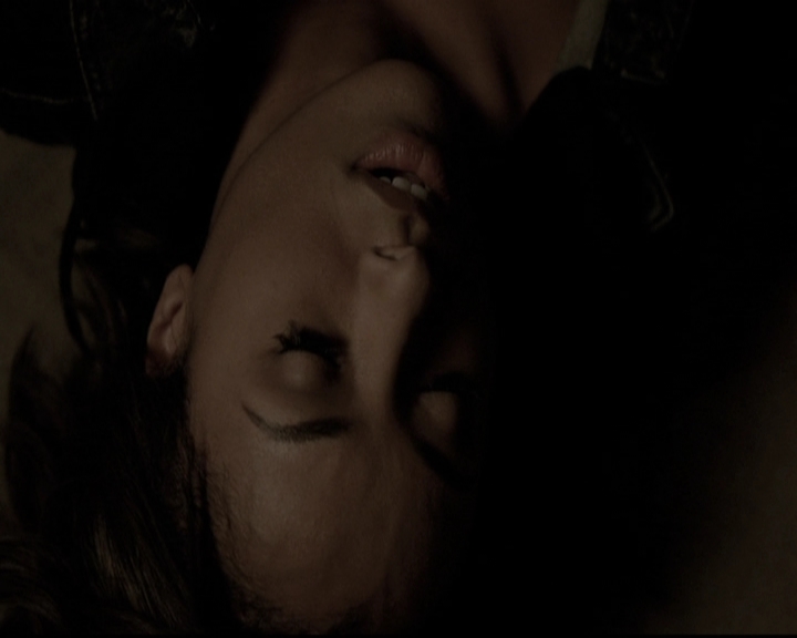 VampireDiariesWorld-dot-nl_6x21IllWedYouInTheGoldenSummertime1524.jpg