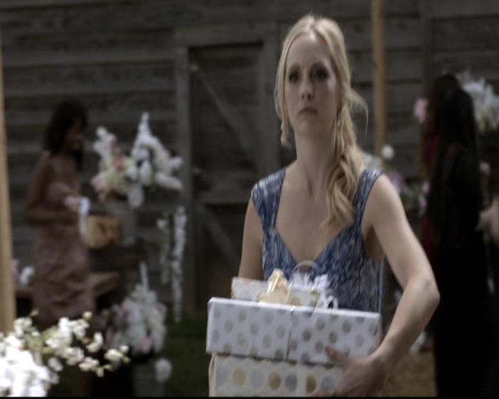 VampireDiariesWorld-dot-nl_6x21IllWedYouInTheGoldenSummertime1636.jpg