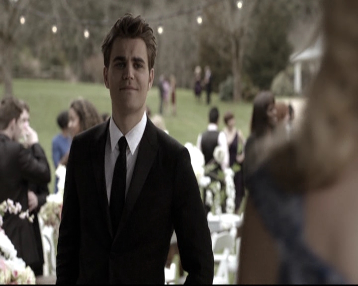 VampireDiariesWorld-dot-nl_6x21IllWedYouInTheGoldenSummertime1637.jpg