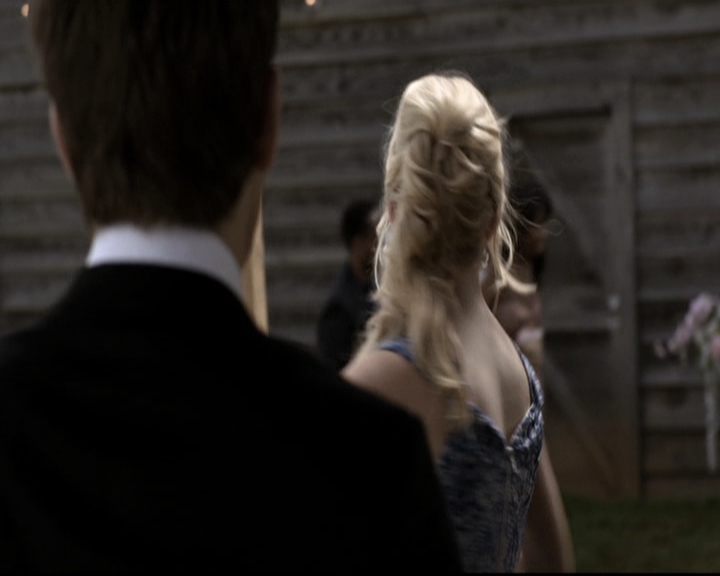 VampireDiariesWorld-dot-nl_6x21IllWedYouInTheGoldenSummertime1638.jpg