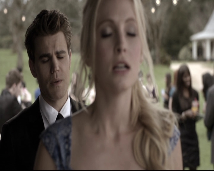 VampireDiariesWorld-dot-nl_6x21IllWedYouInTheGoldenSummertime1639.jpg