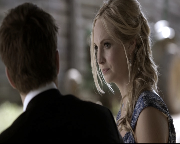 VampireDiariesWorld-dot-nl_6x21IllWedYouInTheGoldenSummertime1731.jpg