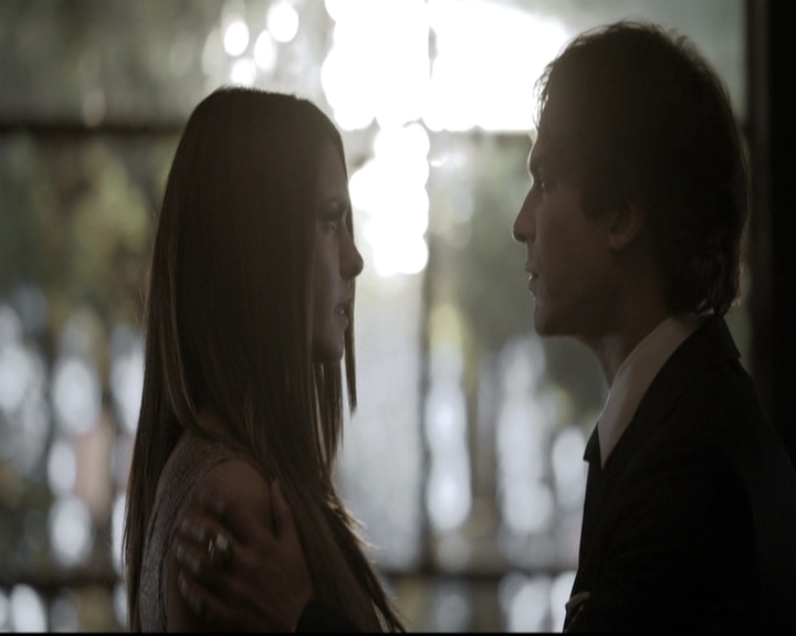 VampireDiariesWorld-dot-nl_6x21IllWedYouInTheGoldenSummertime1911.jpg