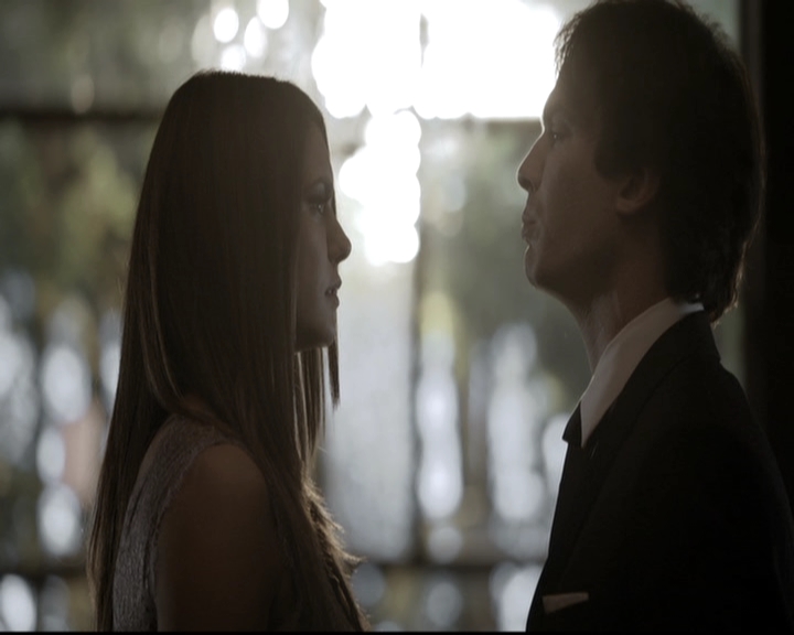 VampireDiariesWorld-dot-nl_6x21IllWedYouInTheGoldenSummertime1913.jpg