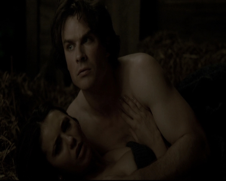 VampireDiariesWorld-dot-nl_6x21IllWedYouInTheGoldenSummertime2003.jpg