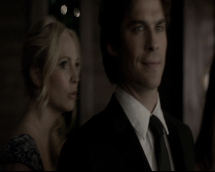 VampireDiariesWorld-dot-nl_6x21IllWedYouInTheGoldenSummertime2027.jpg