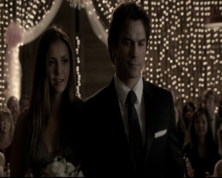 VampireDiariesWorld-dot-nl_6x21IllWedYouInTheGoldenSummertime2032.jpg