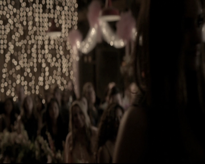 VampireDiariesWorld-dot-nl_6x21IllWedYouInTheGoldenSummertime2035.jpg