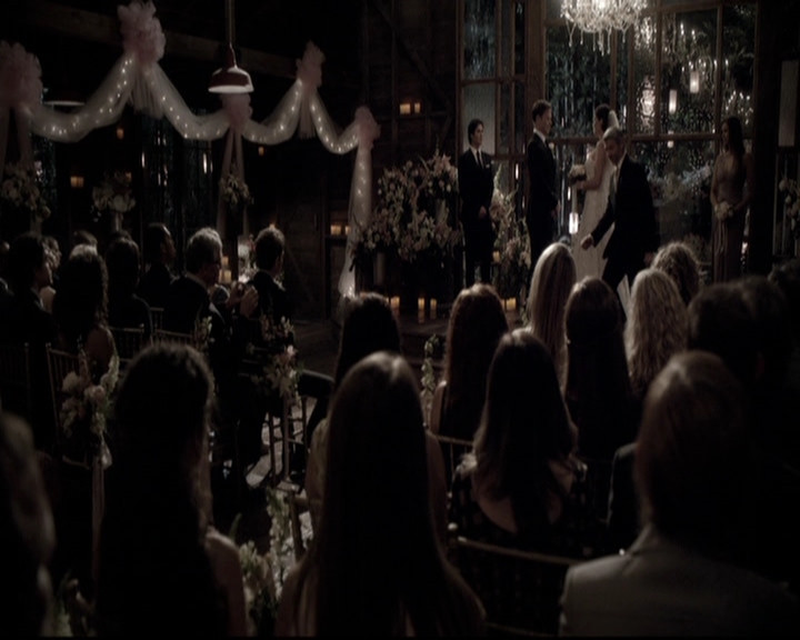 VampireDiariesWorld-dot-nl_6x21IllWedYouInTheGoldenSummertime2116.jpg