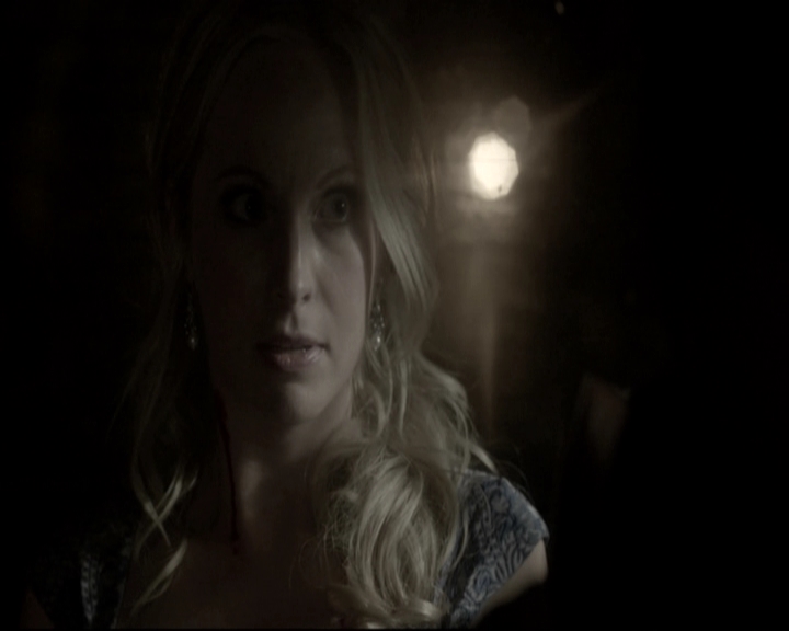 VampireDiariesWorld-dot-nl_6x22ImThinkingOfYouAllTheWhile-deletedscenes0015.jpg