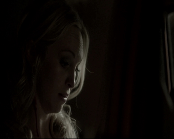 VampireDiariesWorld-dot-nl_6x22ImThinkingOfYouAllTheWhile-deletedscenes0017.jpg