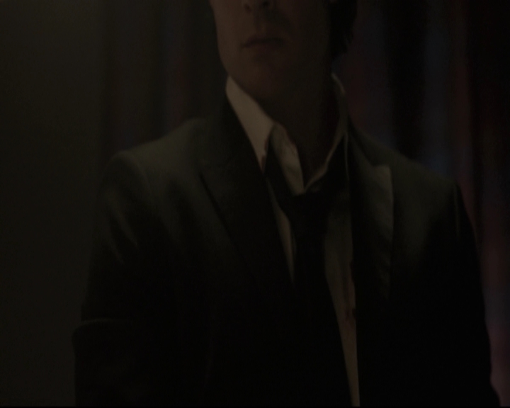 VampireDiariesWorld-dot-nl_6x22ImThinkingOfYouAllTheWhile-deletedscenes0058.jpg