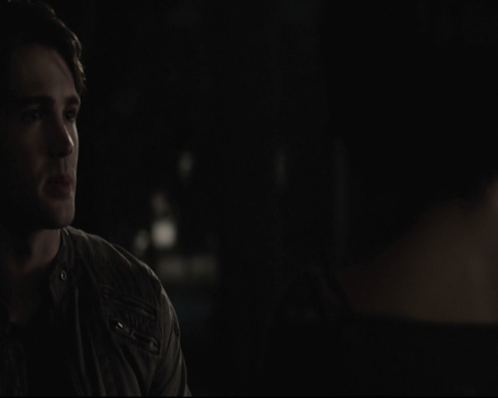 VampireDiariesWorld-dot-nl_6x22ImThinkingOfYouAllTheWhile-deletedscenes0084.jpg