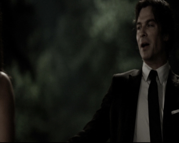 VampireDiariesWorld-dot-nl_6x22ImThinkingOfYouAllTheWhile0018.jpg