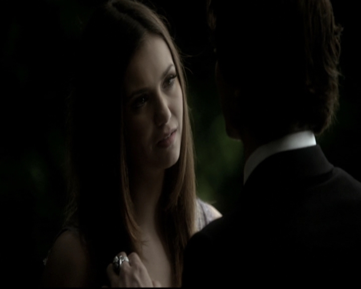 VampireDiariesWorld-dot-nl_6x22ImThinkingOfYouAllTheWhile0037.jpg