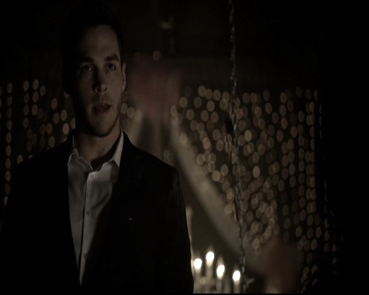 VampireDiariesWorld-dot-nl_6x22ImThinkingOfYouAllTheWhile0109.jpg