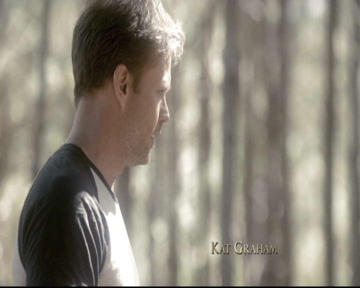 VampireDiariesWorld-dot-nl_6x22ImThinkingOfYouAllTheWhile0178.jpg