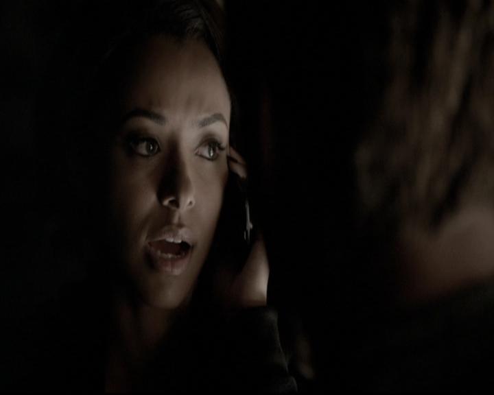 VampireDiariesWorld-dot-nl_6x22ImThinkingOfYouAllTheWhile0208.jpg