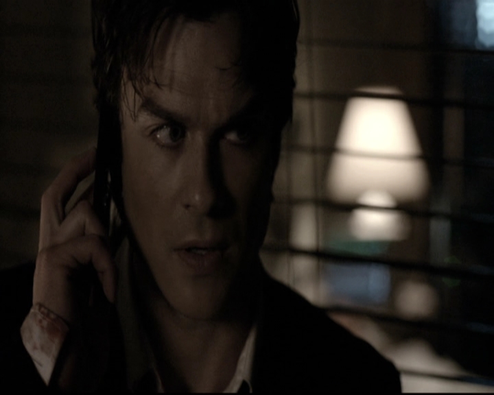 VampireDiariesWorld-dot-nl_6x22ImThinkingOfYouAllTheWhile0219.jpg